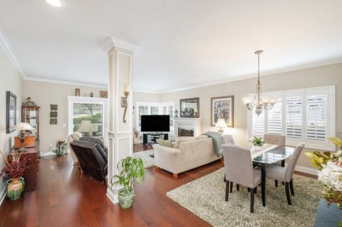 5570 Stetson Ct, Anaheim, CA 92807-4649