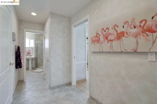 23 Kirkwood Ct, Concord CA  94521-1427 exterior