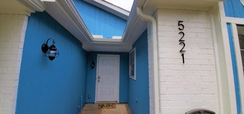 5221 Shoregate Dr, Garland TX  75043-4201 exterior