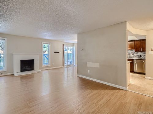 3014 Macon Cir, Aurora CO 80014-3092 exterior