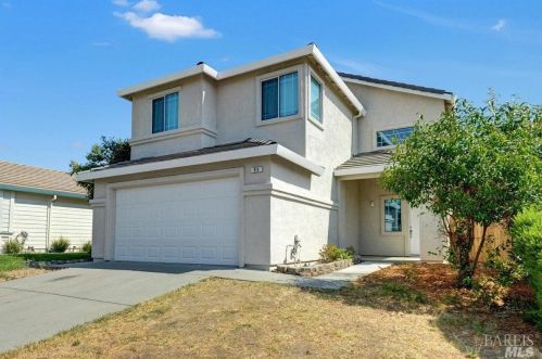 914 Tipperary Dr, Vacaville, CA 95688-8562