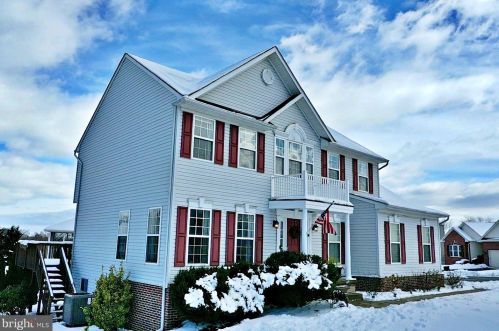 15 Spanish Bay Ct, Charles Town, WV 25414-3948
