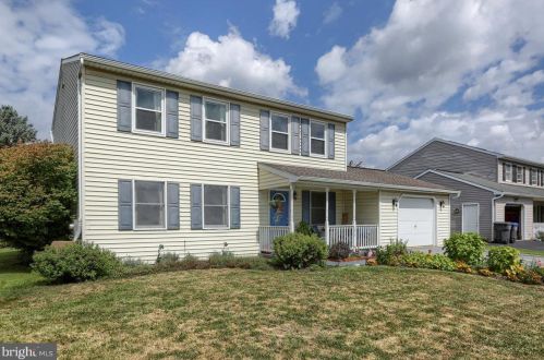 298 Fairview St, Carlisle, PA 17015-4316