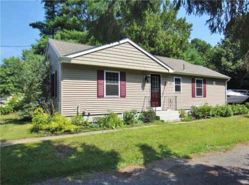 2010 Nooseneck Hill Rd, Coventry, RI 02816-6708