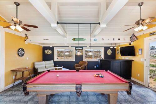 20101 Camino Del Sol, Riverside CA  92508-2423 exterior