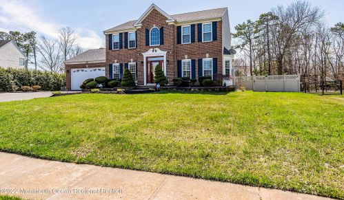 9 Penn Pl, Lacey, NJ 08731-1601