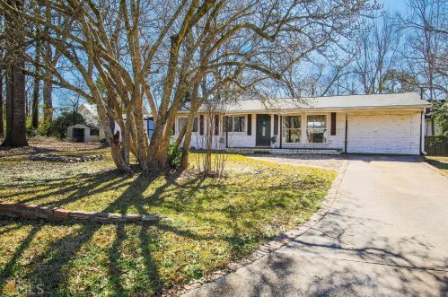 105 Roseview Dr, Concord, GA 30206-2831