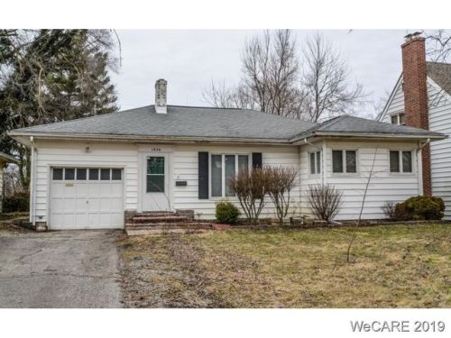 1826 Hillcrest Dr, Lima, OH 45805-2618
