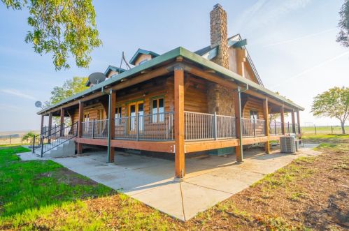 22064 Arburua Rd, Los Banos, CA 93635-9677