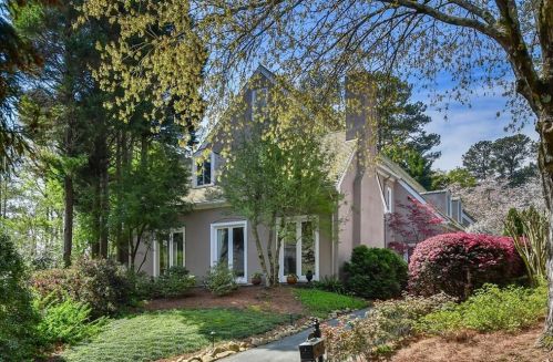1085 Brookhaven Sq, Atlanta, GA 30319-2878
