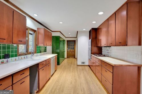 120 Huntcliff Pt, Atlanta GA  30350-1601 exterior