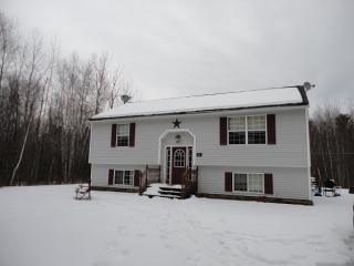 26 Mountain View Rd, Manchester, ME 04351-3039