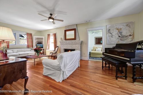 197 Hudson Ave, Tinton Falls NJ 07701-2140 exterior