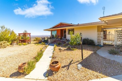 15820 Avenue, Crystalaire, CA