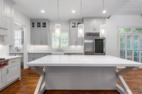 4000 Arden Way, Atlanta GA  30342-3948 exterior