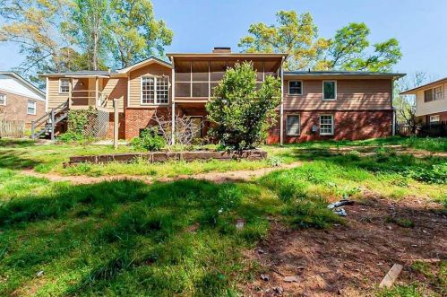 2528 Country Club Dr, Conyers GA  30013-4959 exterior