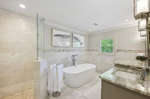 6930 Hunters Knl, Atlanta GA  30328-1763 exterior