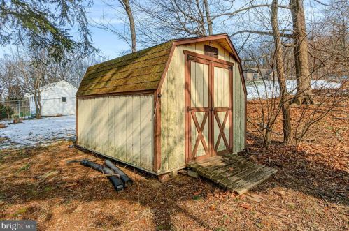 2515 Carlisle Pike, Hanover PA 17331-8978 exterior