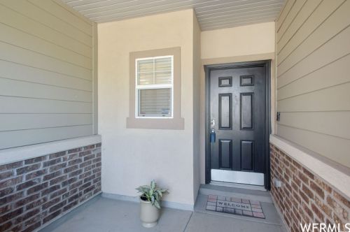 58 Calbourne Ln, Sandy, UT 84070-2045