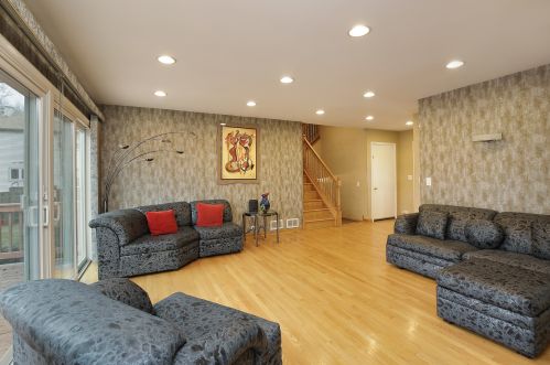 944 Bedford Ct, Buffalo Grove, IL 60089-1208