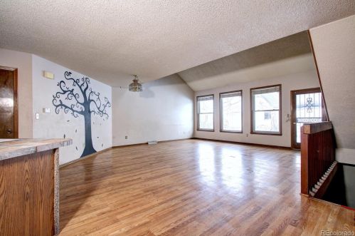 231 25th Ave, Denver, CO 80601-2630