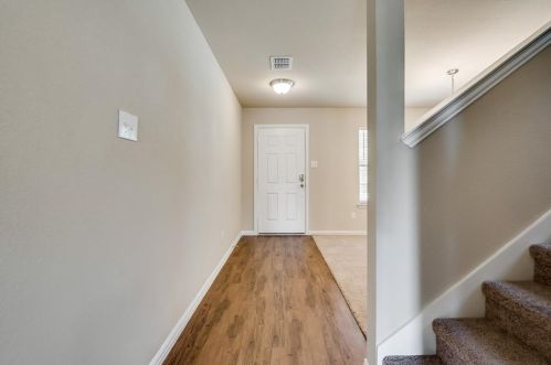 1408 Glen Garden Dr, Fort Worth TX  76104-7045 exterior