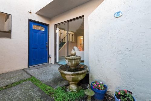 66 Grande Paseo, San Rafael, CA 94903-1549