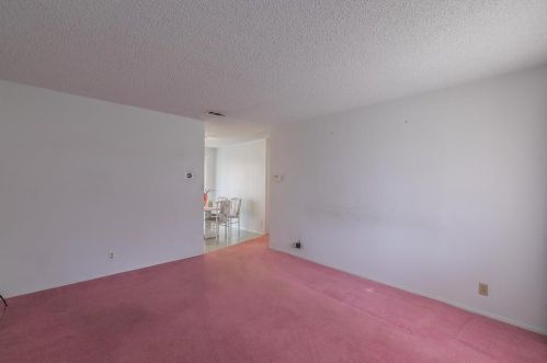 1811 Pleasant Run Rd, Carrollton TX 75006-7539 exterior