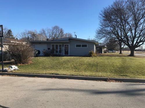 25 Cherrytree Ct, North Aurora, IL 60542-1559