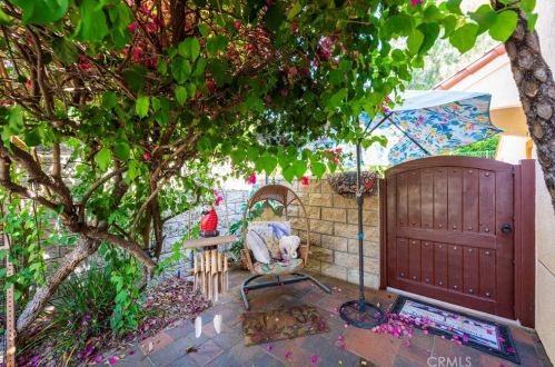 5468 Suncrest Rd, Anaheim, CA 92807-3743