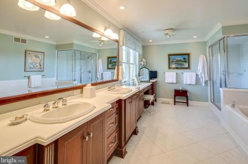 611 Cpe Mckinsey Dr, Severna Park MD 21146-4058 exterior