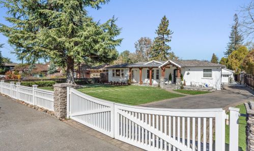 1449 Arbor Ave, Los Altos, CA 94024-5912