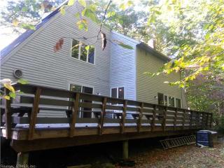 212 Haley Rd, Mystic, CT 06355-1059