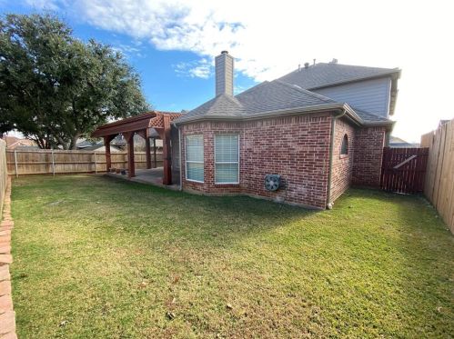 5521 Bandelier Trl, Fort Worth, TX 76137-4967
