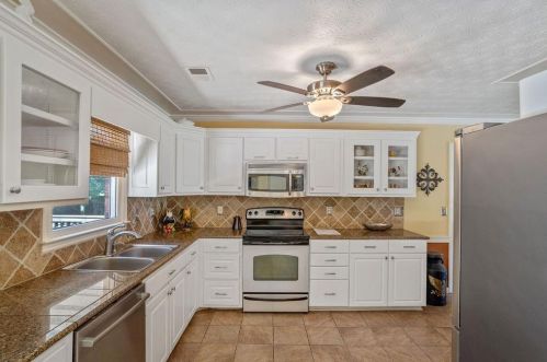 1716 Little Brook Dr, Conyers GA  30094-4000 exterior