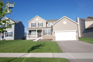 131 Reston Ln, Gilberts, IL 60136-8016