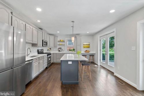 1506 Noyes Dr, Silver Spring MD  20910-2222 exterior