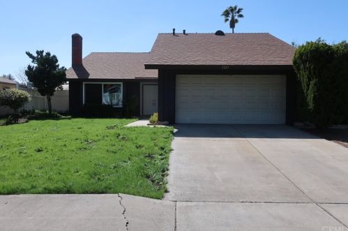 1327 University St, Redlands, CA 92374-2645