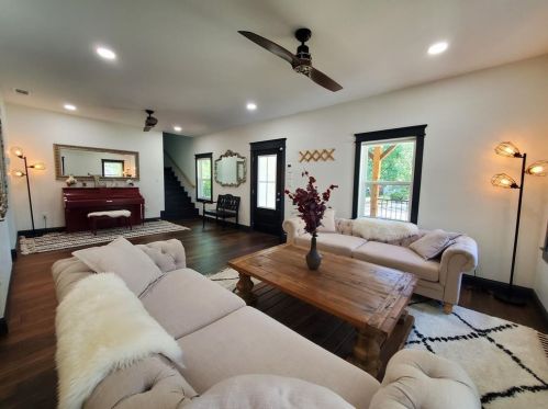 3337 8th Ave, Fort Worth TX  76110-3810 exterior