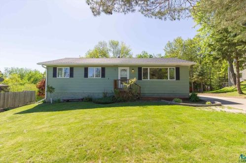 1103 Acacia Ave, Duluth, MN 55810-2630