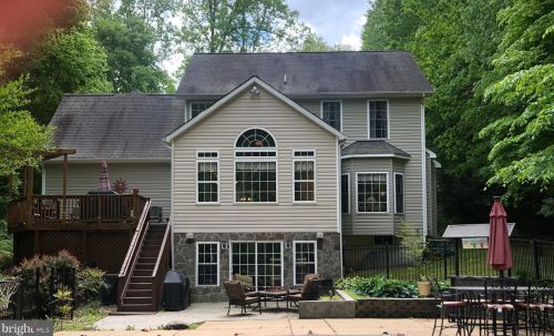 40 Timberidge Dr, Fredericksburg, VA 22406-4623
