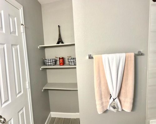 12301 Drummond Dr, Austin TX  78754-6014 exterior