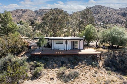 9376 Loma Alta Dr, Morongo Valley, CA