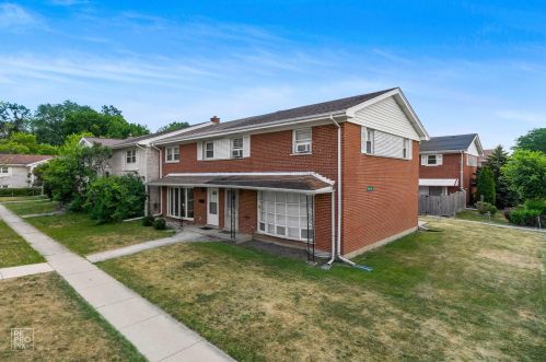 7795 Nordica Ave, Niles IL  60714-3311 exterior