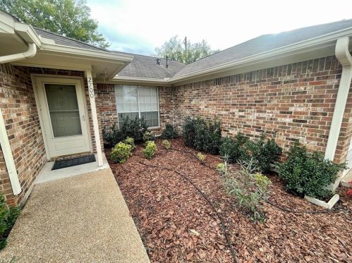 2700 Allen Ridge Dr, Bryan TX  77802-1768 exterior