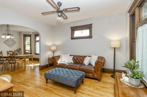 959 James Ave, Saint Paul MN  55102-3329 exterior