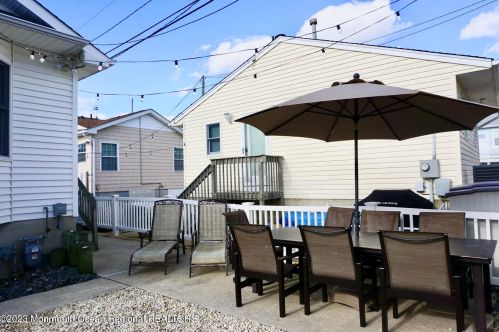 120 Chadwick Way, Lavallette NJ  08735-1707 exterior