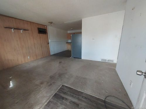 7860 Newport St, Denver, CO 80022-1127