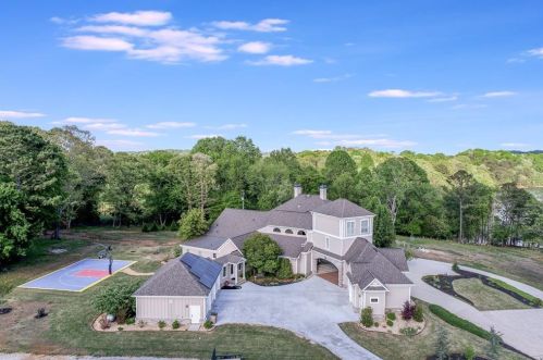 6349 J F Jay Rd, Gainesville, GA 30506-3421
