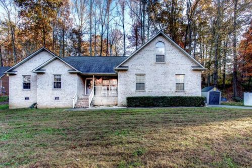 2257 Stonybrook Rd, Mcghee Tyson Ang Base, TN 37777-4224